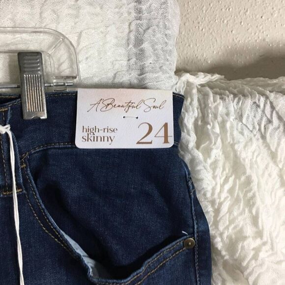 A Beautiful Soul NWT High-Rise Skinny Jeans Size 24 - Picture 8 of 10